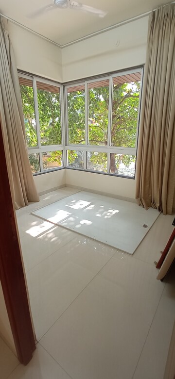 Room in 1 BHK Apartment at Safal Golf Residences, Chembur – for Sale