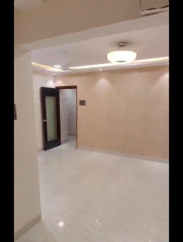 Room in 3 BHK Apartment at Oakland Park, Andheri West – for Sale