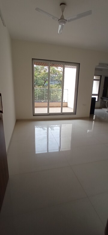 Room in 2.5 BHK Apartment at Safal Golf Residences, Chembur – for Sale