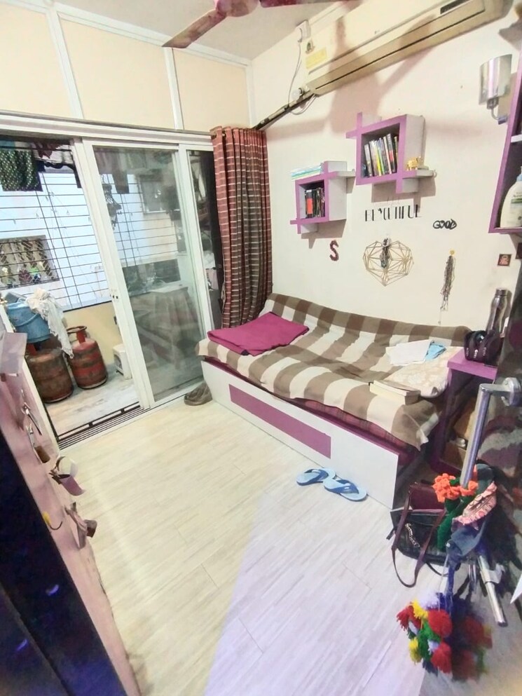 Master Bedroom, komal-residency-kothrud 2 Bedroom 980 Sq.Ft. Apartment In Kothrud Pune 8069632