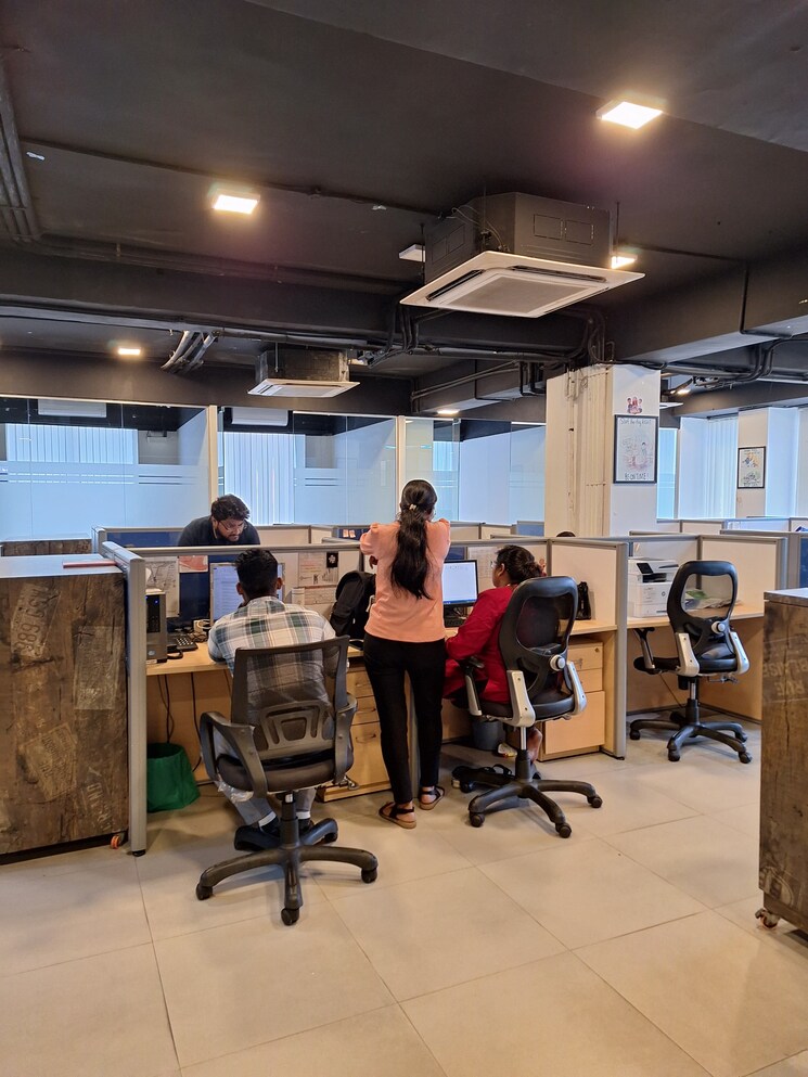 Team Area, andheri east Commercial Office Space 5655 Sq.Ft. In Andheri East Mumbai 8069664