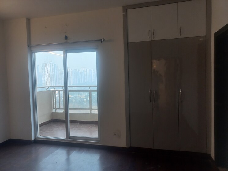 Room, elite-golf-green 3 Bedroom 1895 Sq.Ft. Apartment In Sector 79 Noida 8069777