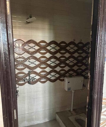 Bathroom in 2 BHK Independent House at Aliganj – for Rent