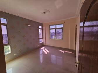 3.5 BHK Apartment For Rent in Surya Lake View Apartment Gomti Nagar Lucknow  8069787