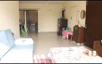 Living Room in 2 BHK Builder Floor at Unitech Woodstock Floors, Sector 50 – for Rent