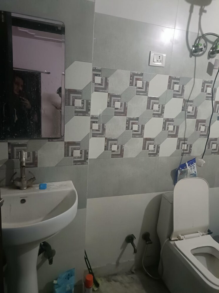 Master Bedroom, rwa-apartments-sector-71 3 Bedroom 2000 Sq.Ft. Independent House In Sector 71 Noida 8069838