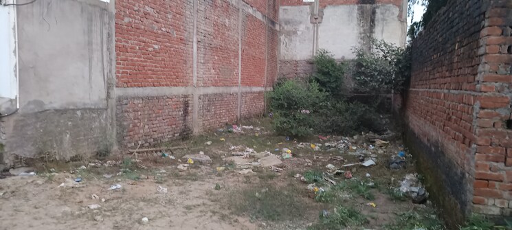 undefined, wazirganj  1100 Sq.Yd. Plot In Wazirganj Lucknow 8069869