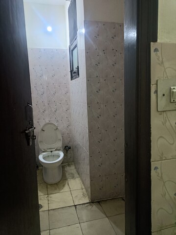 Bathroom in 5 BHK Villa at Sector 41 – for Sale