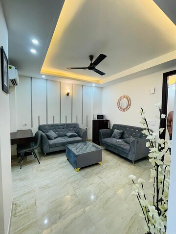 Master Bedroom in 4 BHK Builder Floor at Malcha Marg – for Rent