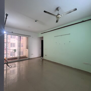 Room in 2 BHK Apartment at 3C Lotus Zing, Sector 168 – for Rent