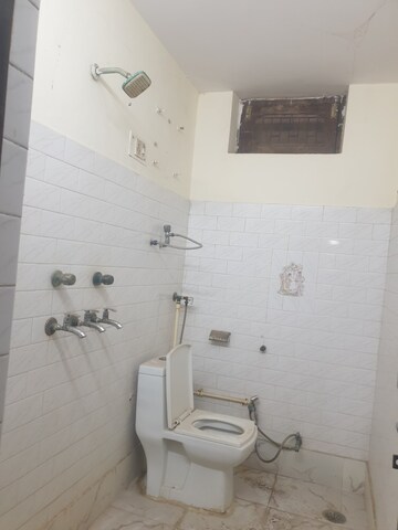 Bathroom in 2 BHK Independent House at Sector 16 – for Rent