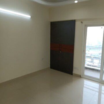 Room in 3 BHK Apartment at Sikka Kaamna Greens, Sector 143 – for Rent
