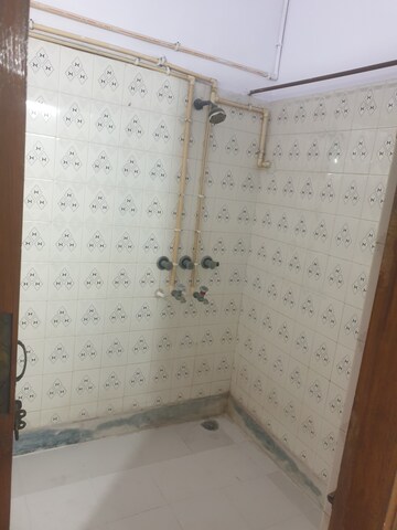Bathroom in 3 BHK Independent House at Sector 16 – for Rent