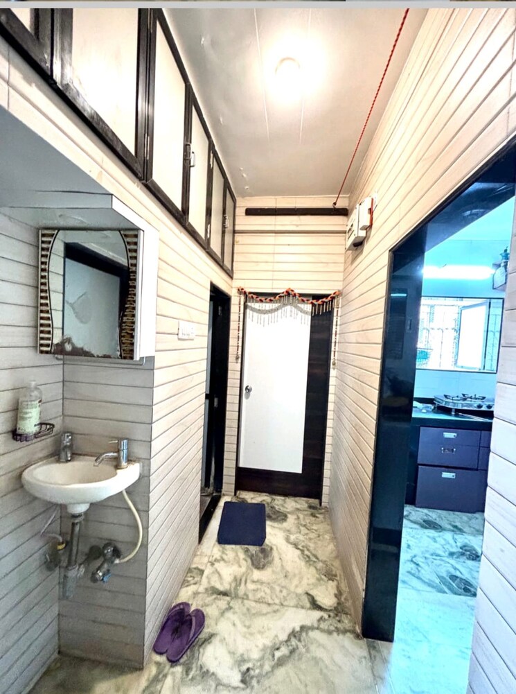 Bathroom, ghatkopar west 1 Bedroom 487 Sq.Ft. Apartment In Ghatkopar West Mumbai 8070005