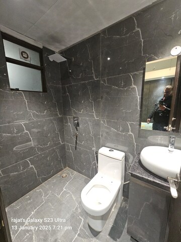 Attached Bathroom in 3 BHK Builder Floor at Sector 57 – for Rent