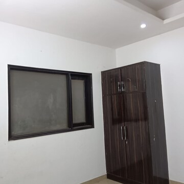 Room in 2 BHK Apartment at Neb Sarai – for Rent