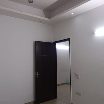 Room in 2 BHK Apartment at Neb Sarai – for Rent