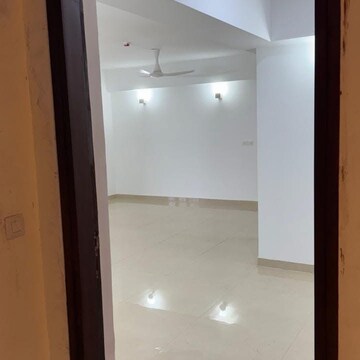 Room in 3 BHK Apartment at ATS Marigold, Sector 89b – for Rent