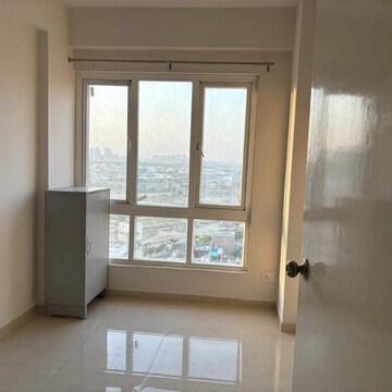 Room in 3 BHK Apartment at ATS Marigold, Sector 89b – for Rent