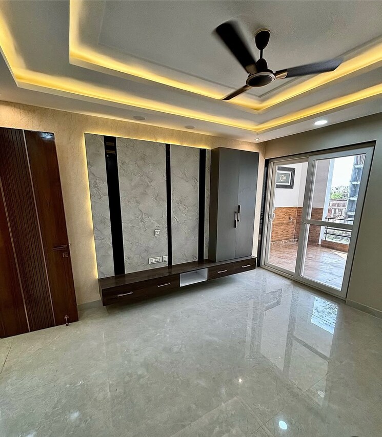 Bedroom, bptp-park-central 3.5 Bedroom 2600 Sq.Ft. Builder Floor In Sector 85 Faridabad 8070127