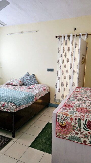 Bedroom in 1 RK Apartment at Greater Kailash I – for Rent