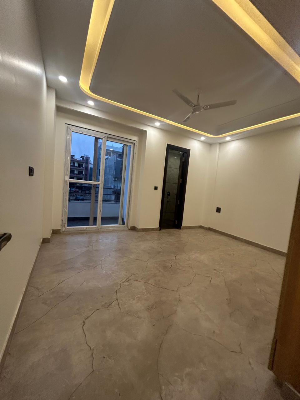 4 BHK + Servant Room Apartment For Sale in SS Hibiscus