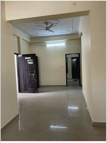 Furnished Amenities in 3 BHK Apartment at Unitech Uniworld City, Sector 30 – for Sale