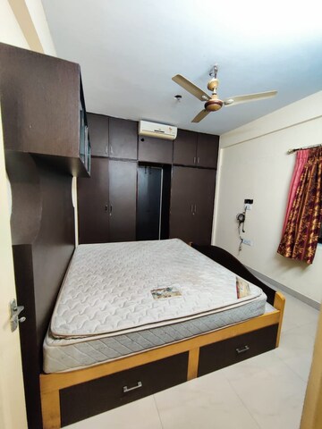 Bedroom in 3 BHK Apartment at Vandana Flora, Hsr Layout – for Rent
