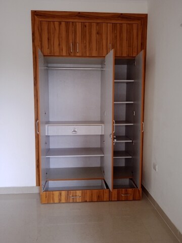 Furnished Amenities in 3 BHK Apartment at Ramprastha Awho, Sector 95 – for Rent