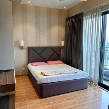 Bedroom in 3.5 BHK Apartment at M3M Golf Estate, Sector 65 – for Rent