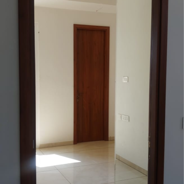 Room in 3 BHK Independent House at Aerocity – for Sale