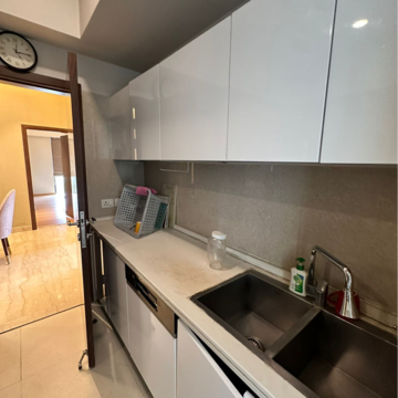 Kitchen in 3.5 BHK Apartment at M3M Golf Estate, Sector 65 – for Rent