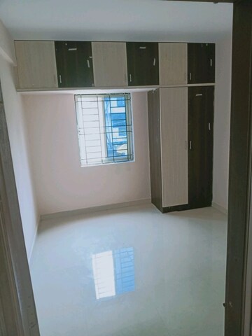 Room in 5 BHK Builder Floor at Kr Puram – for Sale