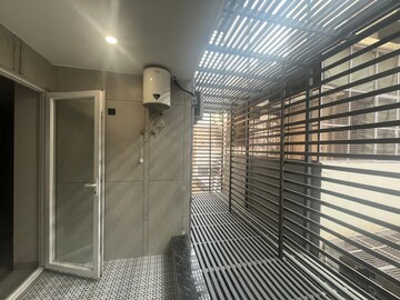 Bathroom in 3.5 BHK Builder Floor at Sector 31 – for Rent