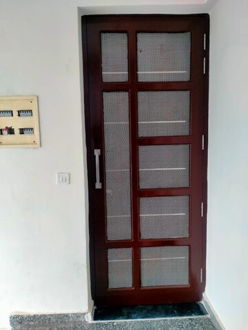 Staircase in 3 BHK Builder Floor at Vision Homes Ghazipur, Ghazipur – for Rent