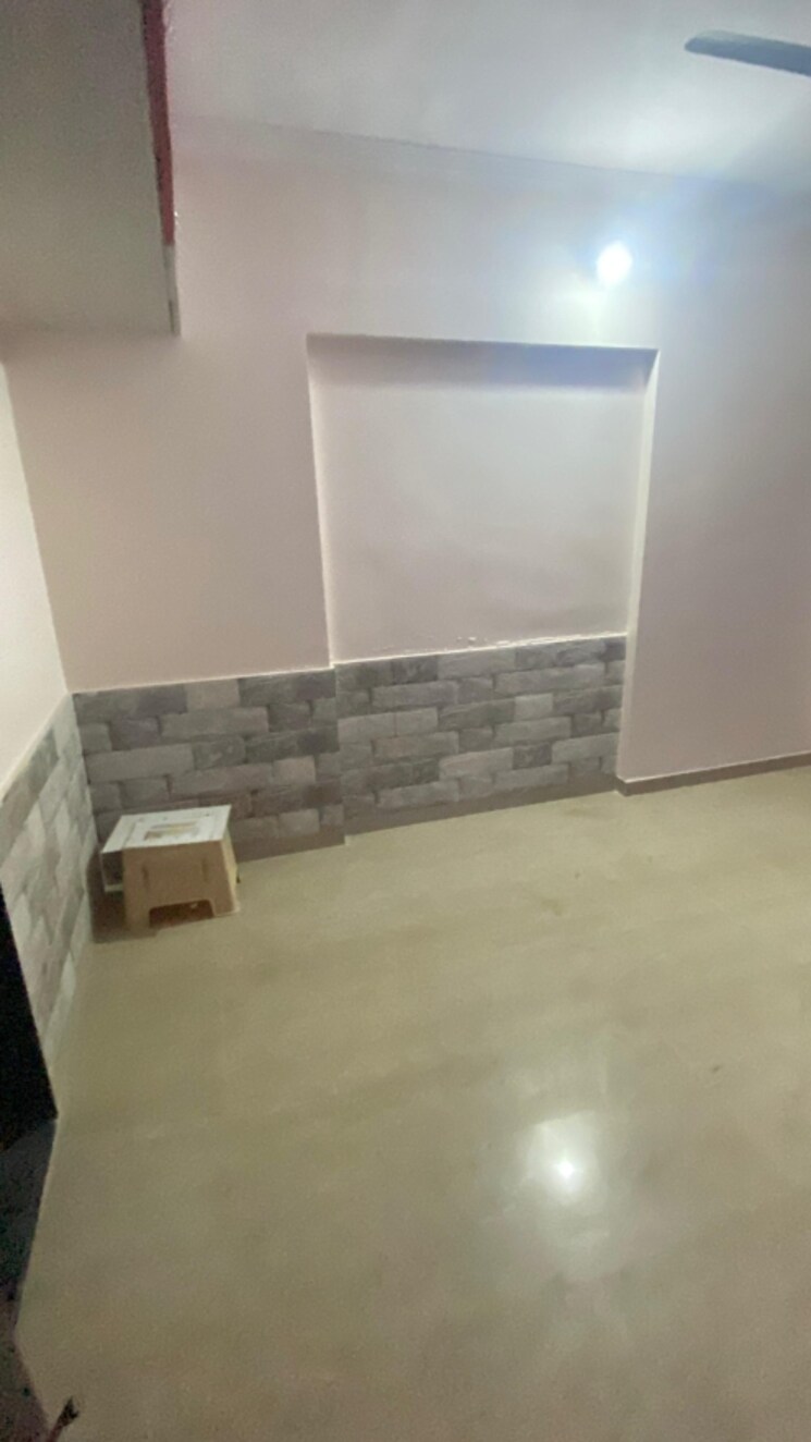 Room, riddhi-siddhi-heights-goregaon-west 1 Bedroom 375 Sq.Ft. Apartment In Goregaon West Mumbai 8070245