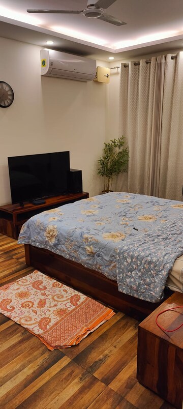 Bedroom in 3 BHK Apartment at Unitech The Residences Gurgaon, Sector 33 – for Rent