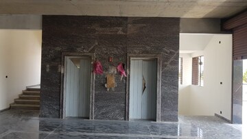 Lift in  Office Space at Bagaluru  – for Rent