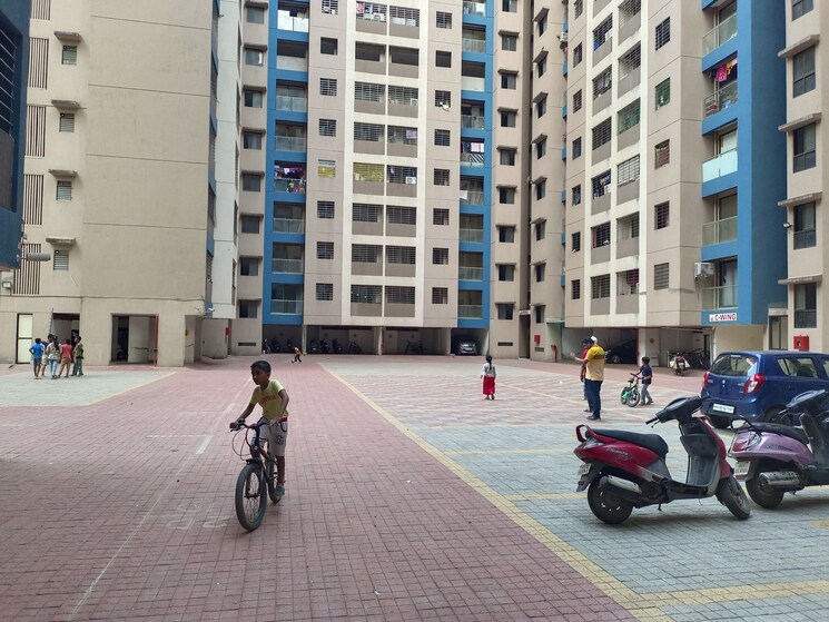  Parking, sri-dutt-garden-avenue-k 1 Bedroom 450 Sq.Ft. Apartment In Virar West Palghar 8070306