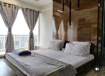 Bedroom in 4 BHK Apartment at Satguru Apartments, Sector 52 – for Rent