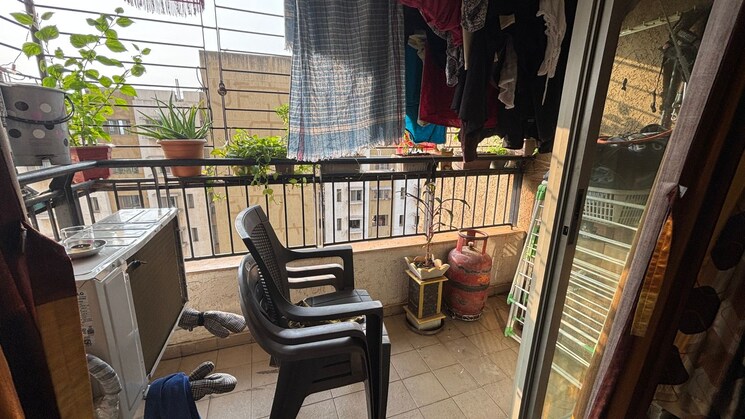 Balcony, lodha-casa-bella-gold 2.5 Bedroom 825 Sq.Ft. Apartment In Dombivli East Thane 8070336