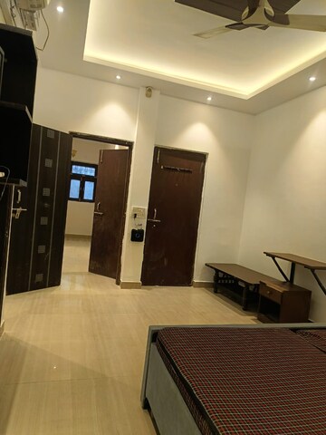 Living Room in 1 BHK Builder Floor at Ansal Sushant Lok I, Sector 43 – for Rent
