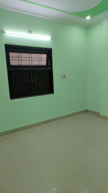 Furnished Amenities in 6+ BHK Independent House at Vipin Garden – for Sale