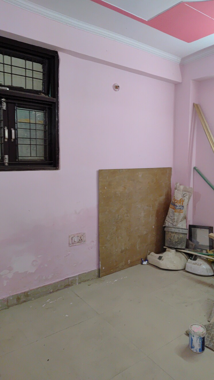 Room, vipin garden 6+ Bedroom 58 Sq.Yd. Independent House In Vipin Garden Delhi 8070354