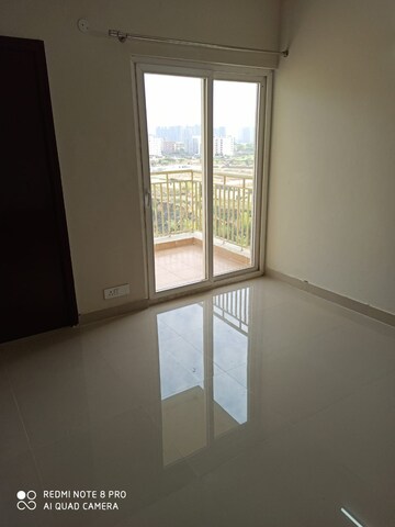 Room in 2 BHK Apartment at Savfab Jasmine Grove, Delhi Meerut Road – for Sale