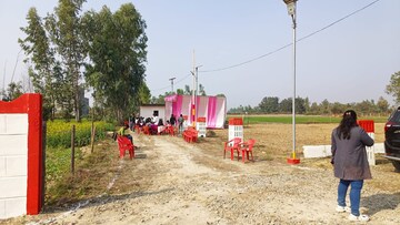 Plot Area in  Plot at Gosainganj – for Sale