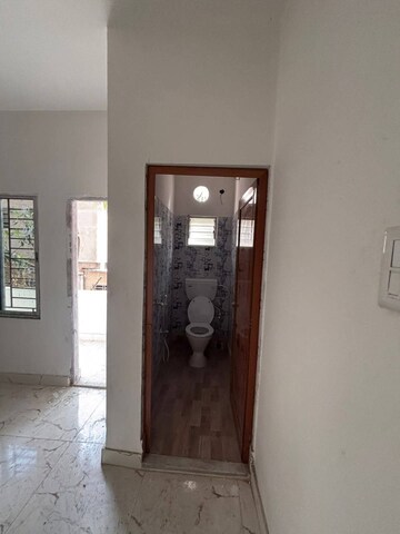 Room in 2 BHK Apartment at M V Pushpa Vatika, Keshtopur – for Rent