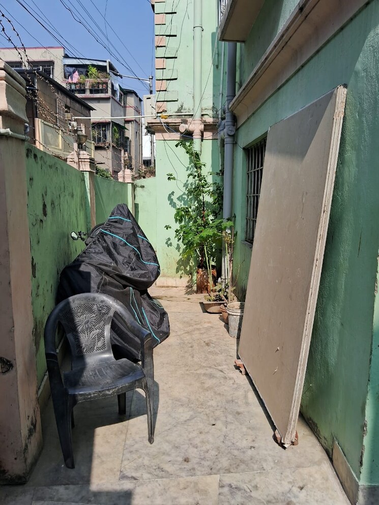 Balcony, hazra road 6+ Bedroom 4800 Sq.Ft. Villa In Hazra Road Kolkata 8070373