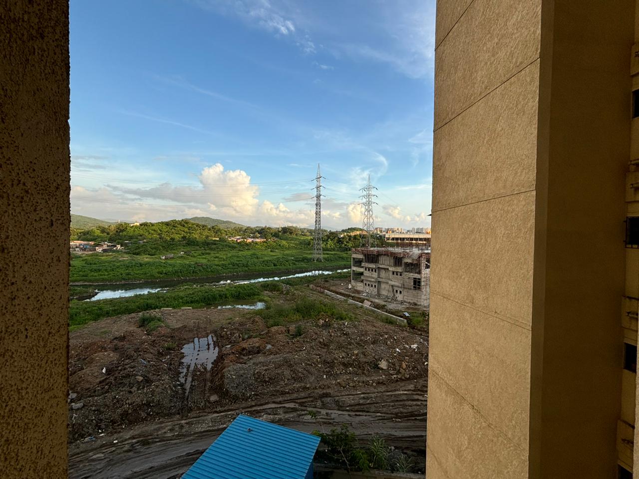 1 RkApartment For Sale in A V Crystal Tower