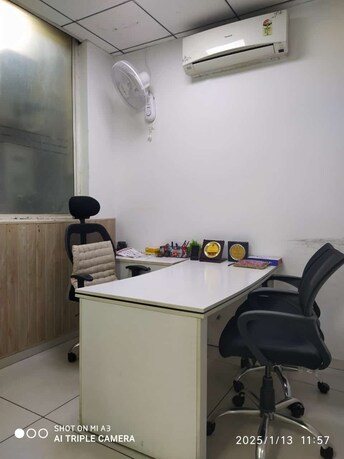 Commercial Office Space 500 Sq.Ft. For Rent in Sector 62 Noida  8070384